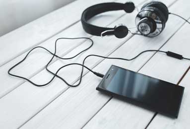 NBA东部决赛资格战：猛龙与雄鹿巅峰对决全记录